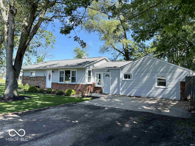 Listing Image 3