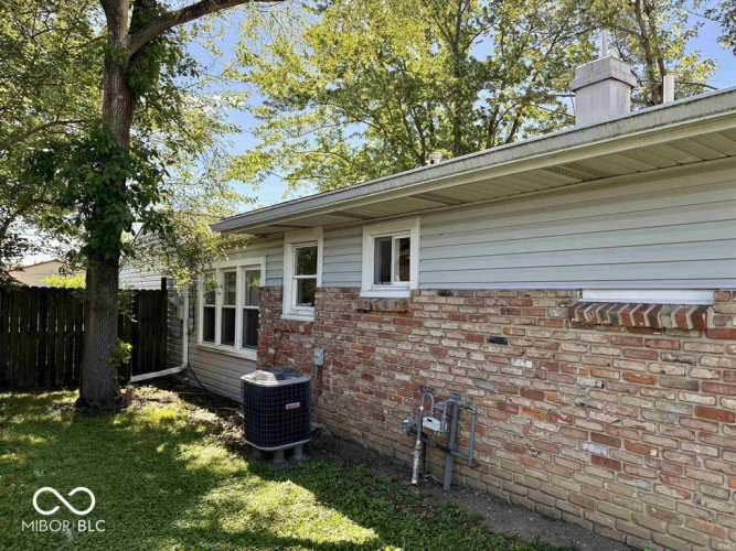 Listing Image 36
