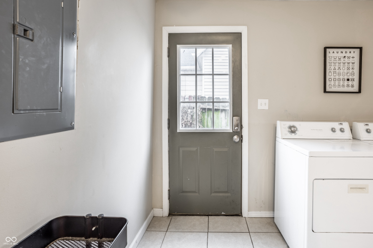 Listing Image 13