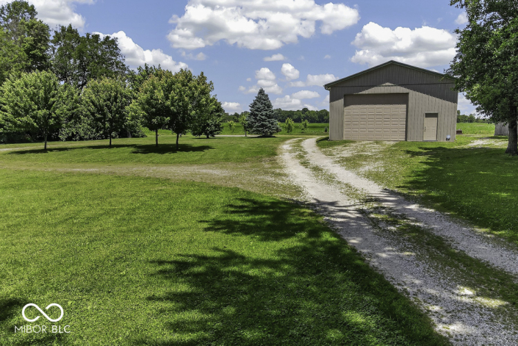 Listing Image 18