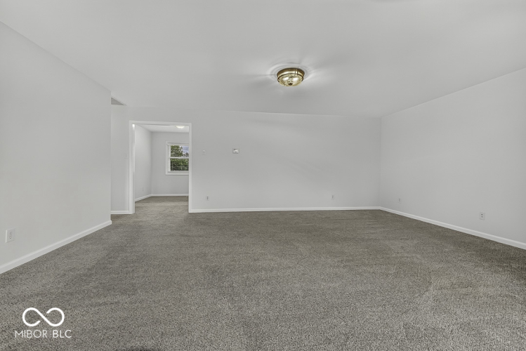 Listing Image 38
