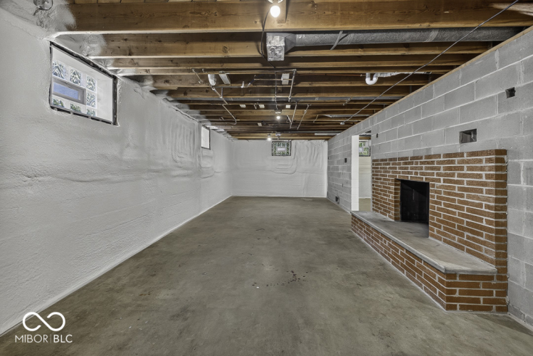 Listing Image 45