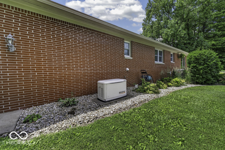 Listing Image 51