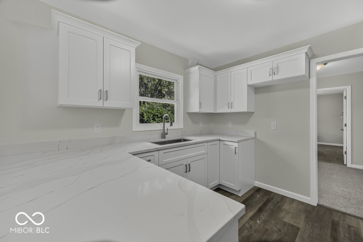 Listing Image 59