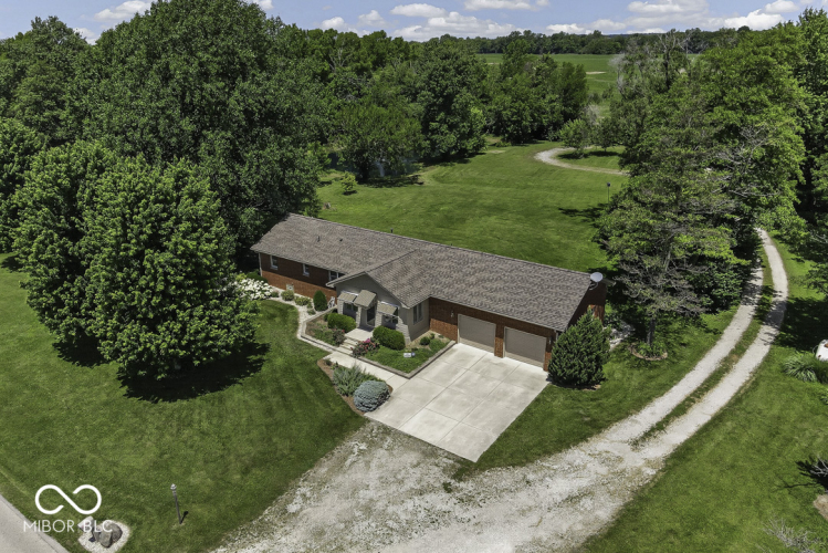 Listing Image 9