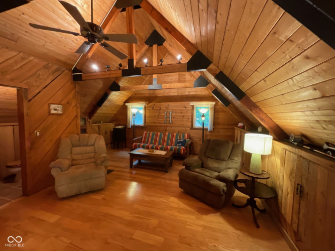 Listing Image 49
