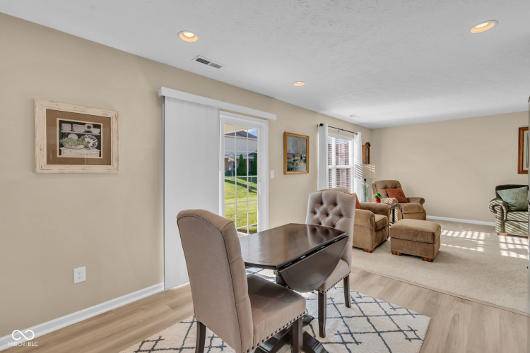 Listing Image 17
