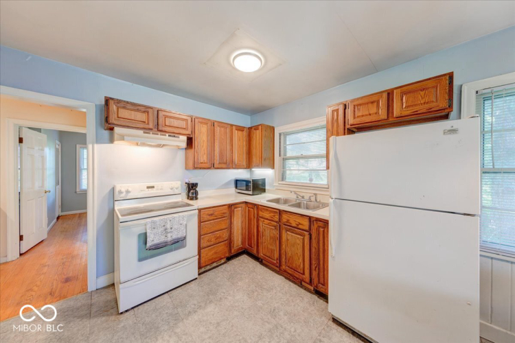 Listing Image 11