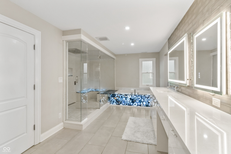 Listing Image 110