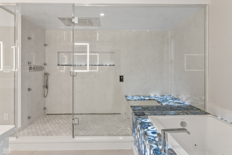 Listing Image 113