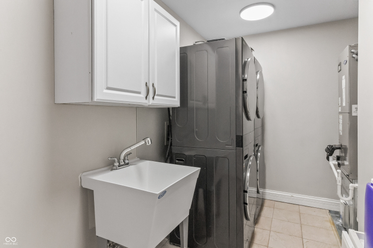 Listing Image 121