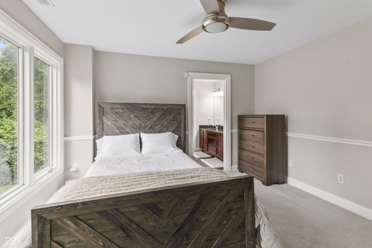 Listing Image 80