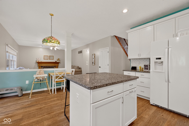Listing Image 15