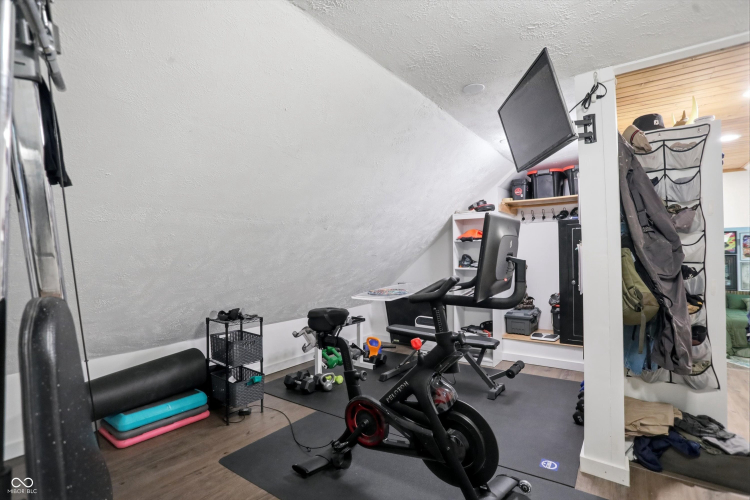 Listing Image 41