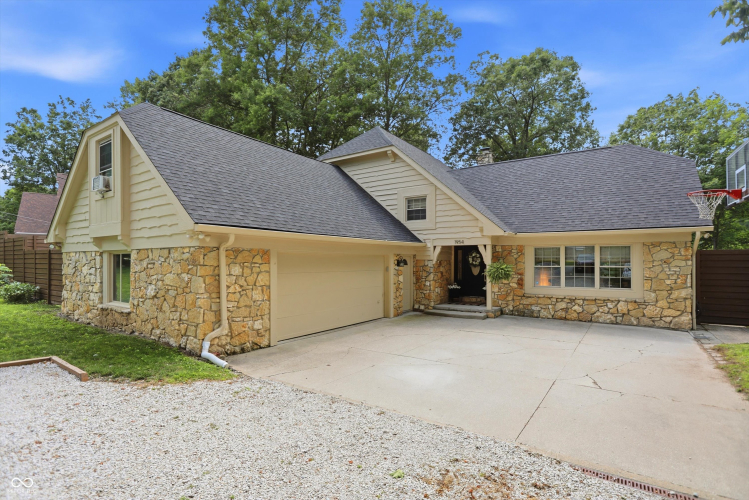 Listing Image 73