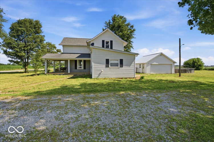 Listing Image 4