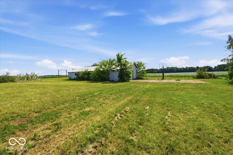 Listing Image 33