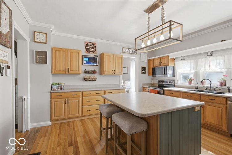 Listing Image 9