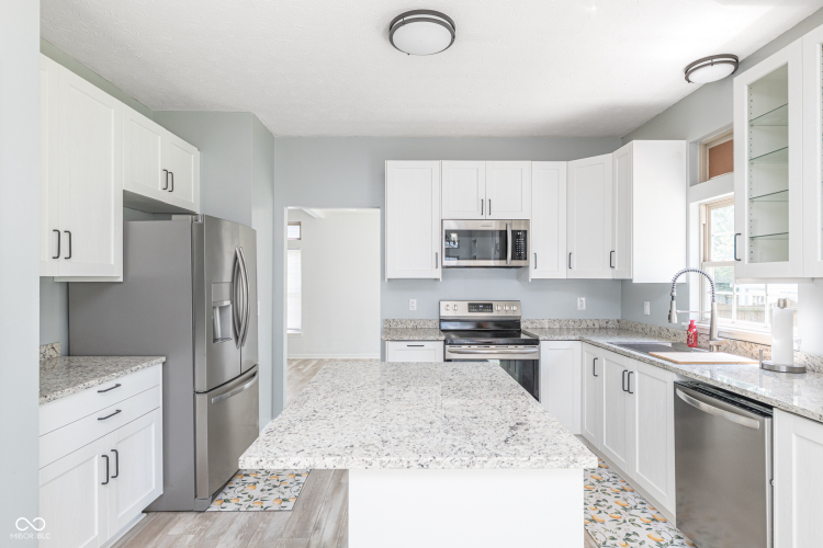Listing Image 13