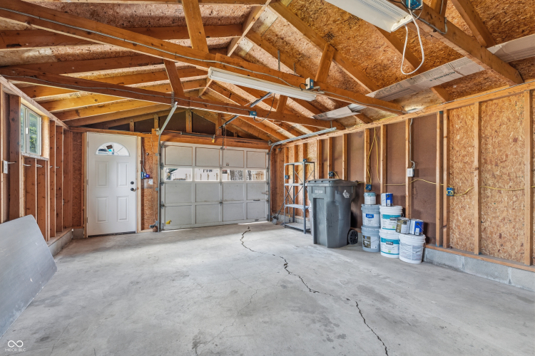 Listing Image 37