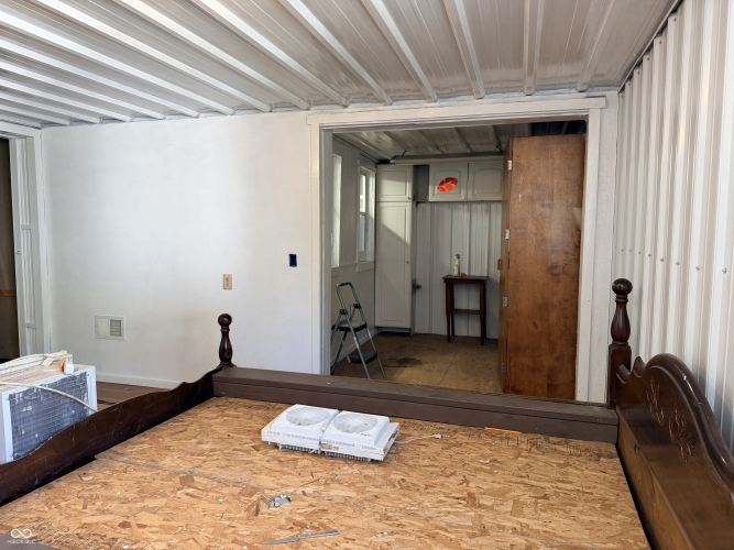 Listing Image 101