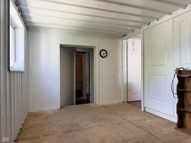 Listing Image 105