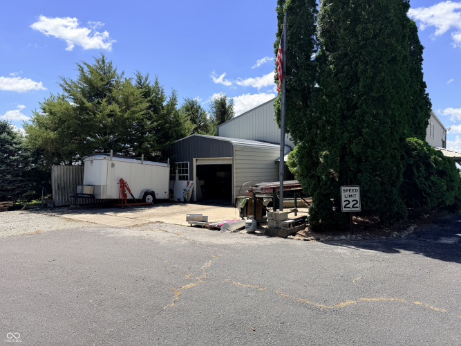 Listing Image 107