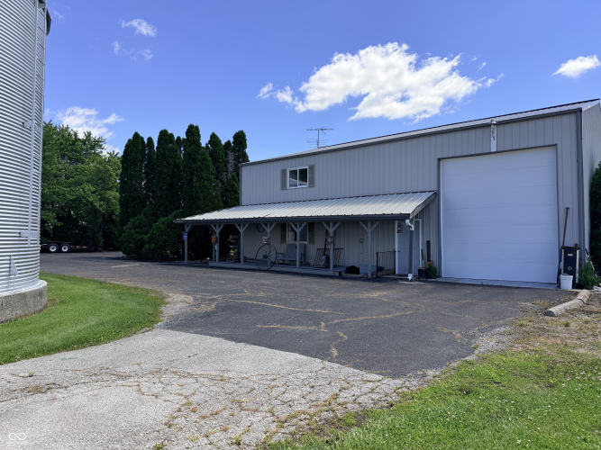 Listing Image 80
