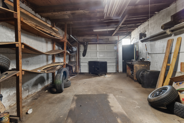 Listing Image 20
