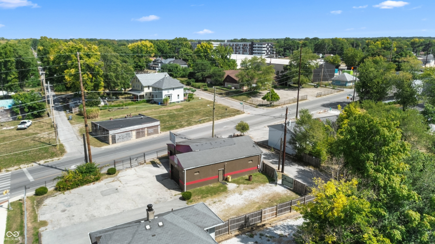 Listing Image 6