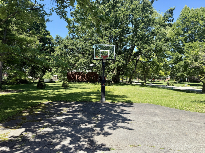 Listing Image 57