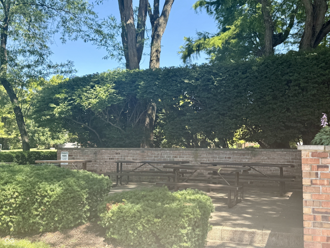 Listing Image 59