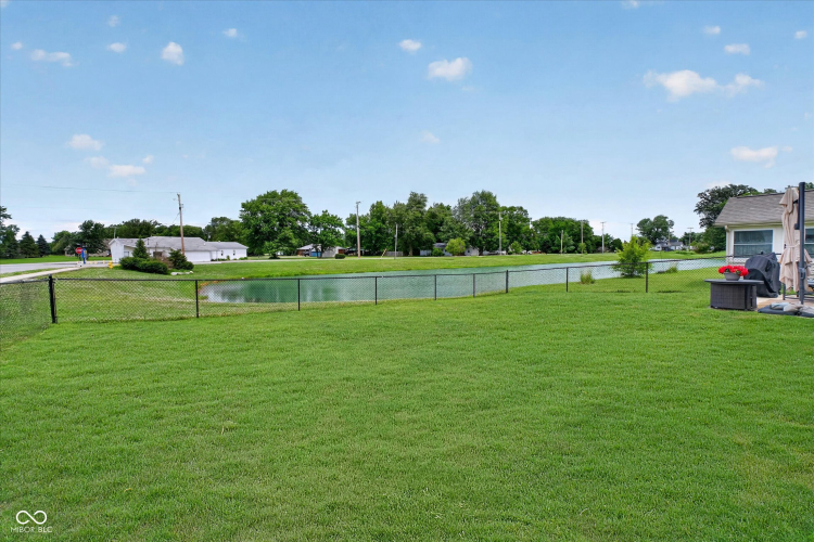 Listing Image 37