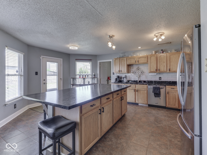 Listing Image 14