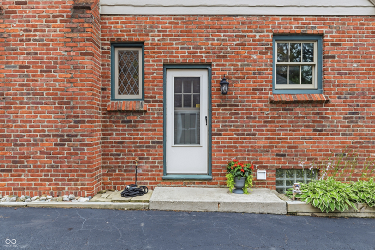 Listing Image 37