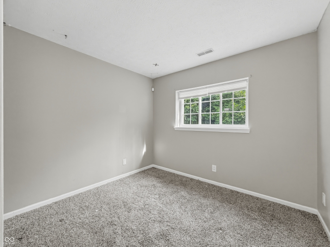 Listing Image 26