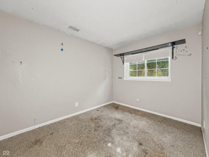 Listing Image 27