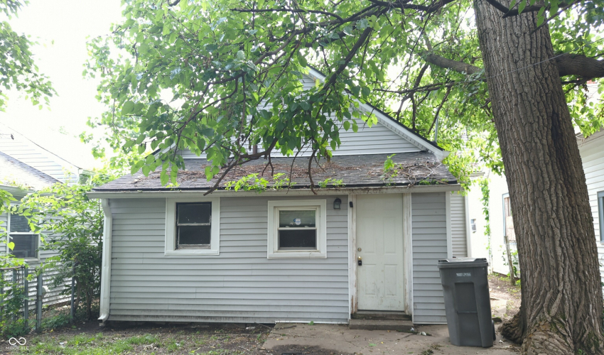 Listing Image 12