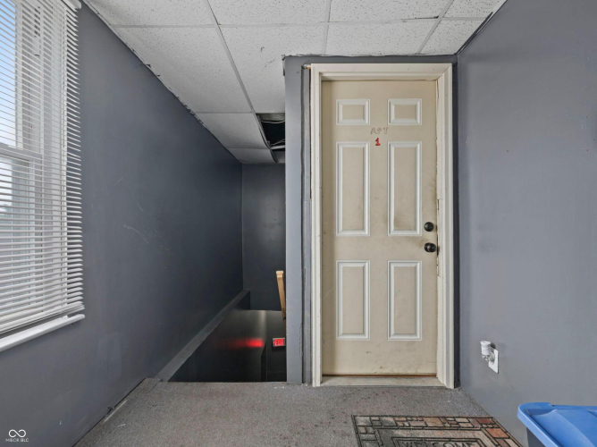 Listing Image 29