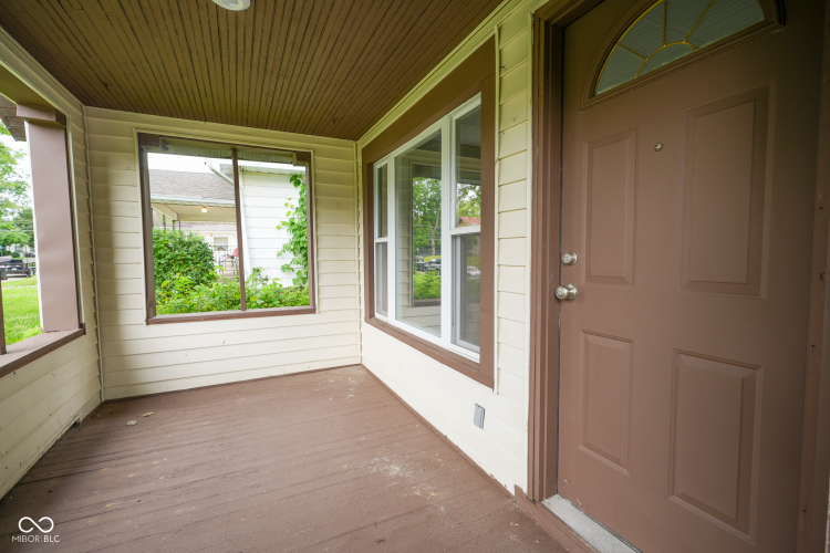 Listing Image 20