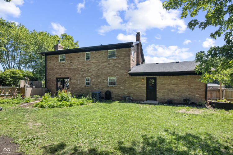 Listing Image 43