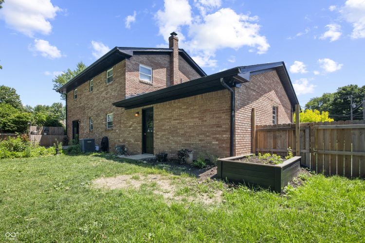 Listing Image 44