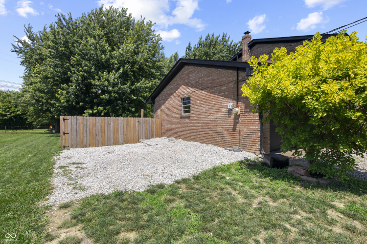 Listing Image 56