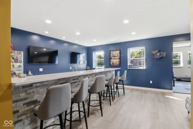 Listing Image 65