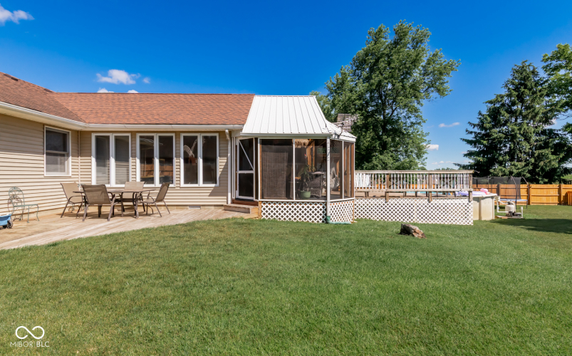 Listing Image 16