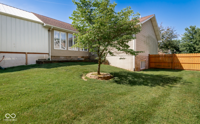 Listing Image 20