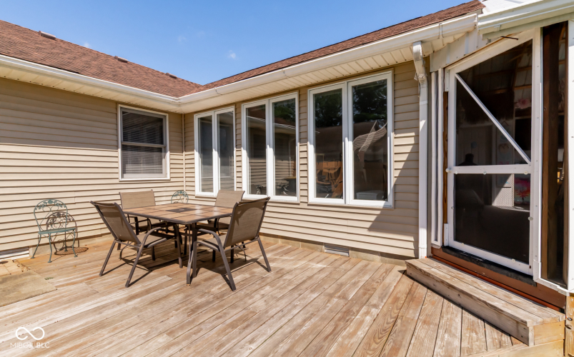 Listing Image 22
