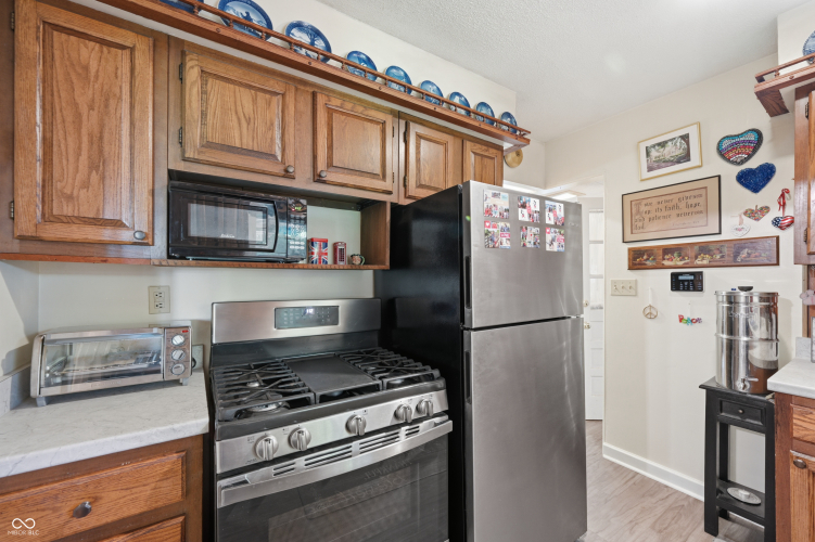 Listing Image 9