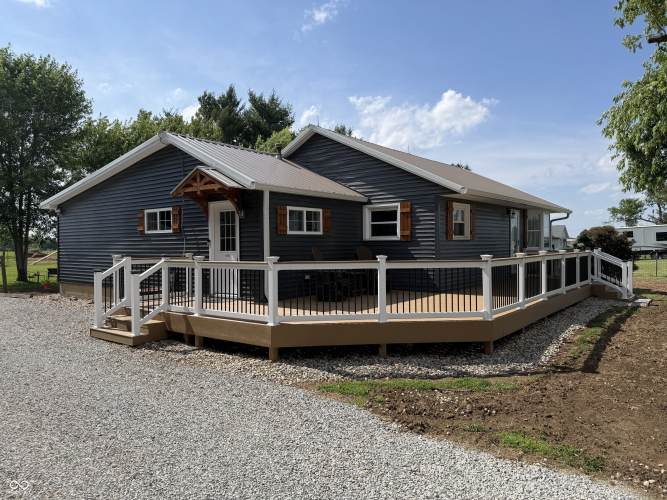 Listing Image 4