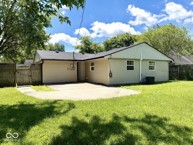 Listing Image 17